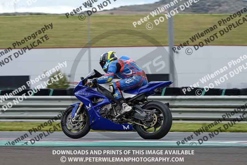 cadwell no limits trackday;cadwell park;cadwell park photographs;cadwell trackday photographs;enduro digital images;event digital images;eventdigitalimages;navarra;no limits trackdays;peter wileman photography;racing digital images;trackday digital images;trackday photos